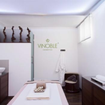 VINOBLE Cosmetics - Behandlungsraum im Day Spa von VINOBLE