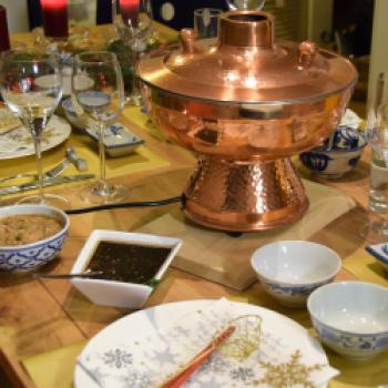 Der Koreanische Feuertopf, ein wunderbares Fondue zu festlichen Anlässen und gemütlichen Abenden zu Zweit oder mit Freunden - (c) Jörg Bornmann