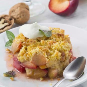 Pflaumen-Crumble mit Rum - (c) Caroline Martin (Food and Life)