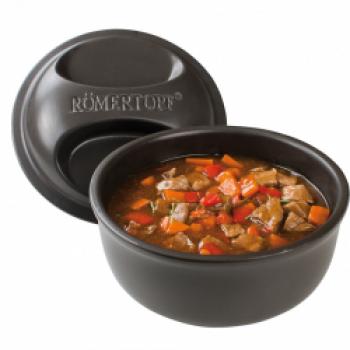 Rindsgulasch - <a href="https://www.genussfreak.de/rindsgulasch" target="_blank">zum Rezept</a> - (c) RÖMERTOPF®