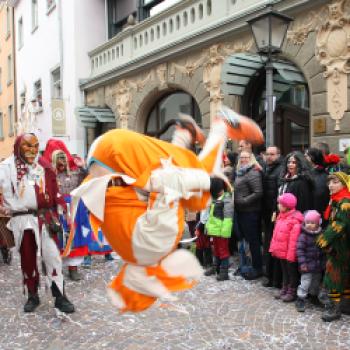 Ho Narro! Willkommen in der farbenfrohen Welt der Konstanzer Fasnacht - (c) MTK/Aurelia Scherrer