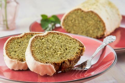 Steirischer Kernölkuchen - (c) Stefan Kristoferitsch mit freundlicher Genehmigung der Gemeinschaft Steirisches Kürbiskernöl g.g.A. Steirischer Kernölkuchen - (c) Stefan Kristoferitsch mit freundlicher Genehmigung der Gemeinschaft Steirisches Kürbiskernöl g.g.A.