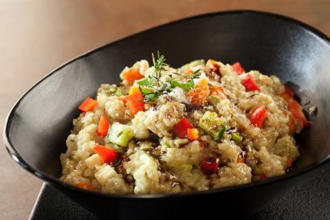 Steirisches Kürbiskernölrisotto mit Saisongemüse - (c) Stefan Kristoferitsch mit freundlicher Genehmigung der Gemeinschaft Steirisches Kürbiskernöl g.g.A. Steirisches Kürbiskernölrisotto mit Saisongemüse - (c) Stefan Kristoferitsch mit freundlicher Genehmigung der Gemeinschaft Steirisches Kürbiskernöl g.g.A.