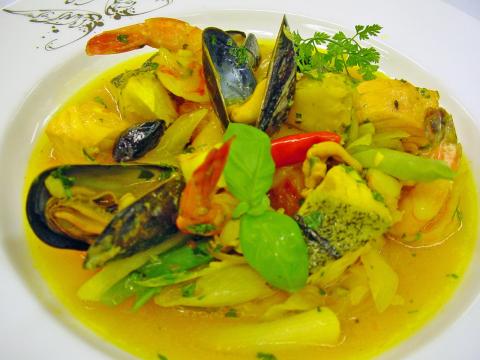 Övelgönner Fischsuppe - (c) Landhaus Scherrer Hamburg Övelgönner Fischsuppe - (c) Landhaus Scherrer Hamburg