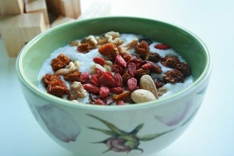 Goji Beeren - (c) https://pixabay.com/de/goji-beeren-mandel-haferflocken-642122/ Goji Beeren - (c) https://pixabay.com/de/goji-beeren-mandel-haferflocken-642122/