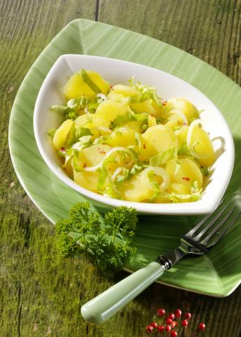 Kartoffelsalat mit Endivien - (c) Wirth PR Kartoffelsalat mit Endivien - (c) Wirth PR