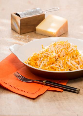 Kürbis-Käse-Spätzle - (c) NATURATA Kürbis-Käse-Spätzle - (c) NATURATA
