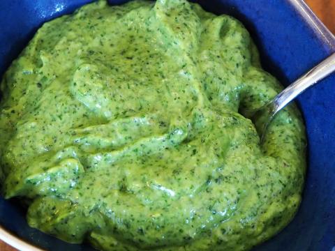 Salsa Verde findet man unter anderem in Spanien, in Italien und in vielen Ländern Südamerikas - (c) Jörg Bornmann Salsa Verde findet man unter anderem in Spanien, in Italien und in vielen Ländern Südamerikas - (c) Jörg Bornmann