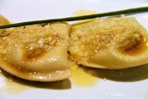Schlutzkrapfen - Ein Klassiker der Südtiroler Küche - (c) Jörg Bornmann Schlutzkrapfen - Ein Klassiker der Südtiroler Küche - (c) Jörg Bornmann
