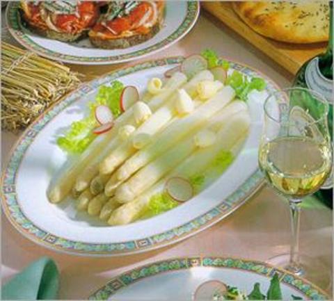 Spargel auf mainfränkische Art - (c) Deutsches Weininstitut Spargel auf mainfränkische Art - (c) Deutsches Weininstitut