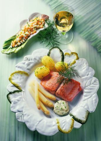Spargel mit Lachsfilet - (c) Wirths PR Spargel mit Lachsfilet - (c) Wirths PR