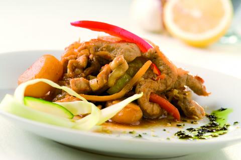 Steirischer Wok - (c) Stefan Kristoferitsch mit freundlicher Genehmigung der Gemeinschaft Steirisches Kürbiskernöl g.g.A. Steirischer Wok - (c) Stefan Kristoferitsch mit freundlicher Genehmigung der Gemeinschaft Steirisches Kürbiskernöl g.g.A.