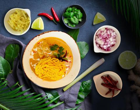 Khao Soi: Curry nach nordthailändischer Art - (c) Oasis Centara Grand Mirage