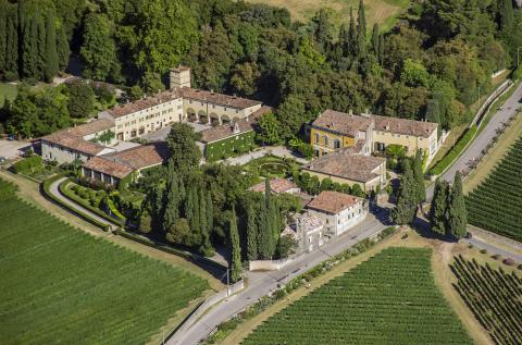 „Wein und Theater: Eine Wander-Aufführung zwischen den Reben“ bei bei Serego Alighieri - (c) Masi Wine Experience „Wein und Theater: Eine Wander-Aufführung zwischen den Reben“ bei bei Serego Alighieri - (c) Masi Wine Experience