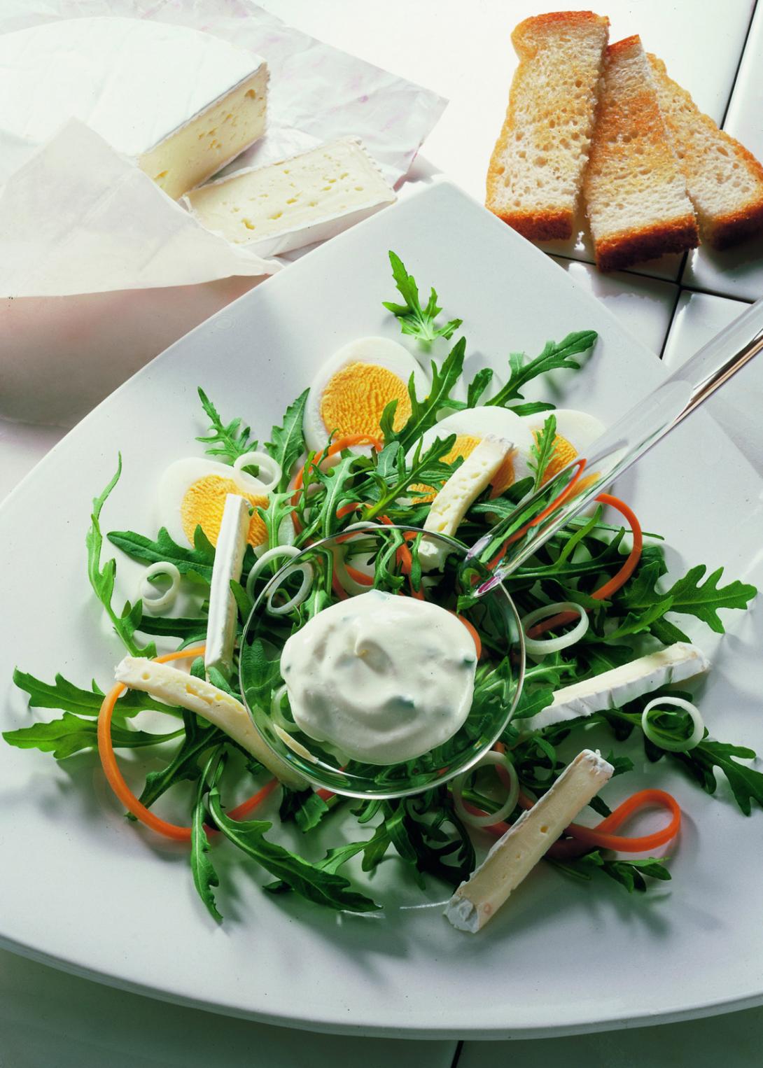Rucola-Salat mit Rahm-Dressing | Genussfreak
