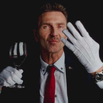 Armin – The White Glove Sommelier