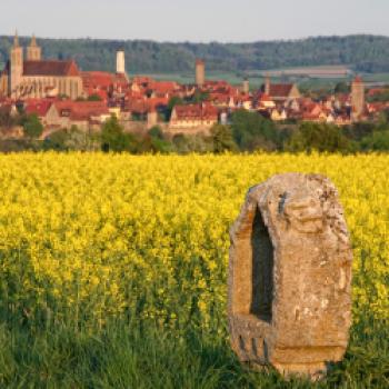  - (c) Rothenburg Tourismus Service