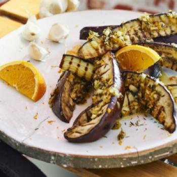 Aubergine mit Orange Honey - <a href="https://www.genussfreak.de/aubergine-mit-orange-honey" target="_blank">zum Rezept</a> - (c) aubergine.nl