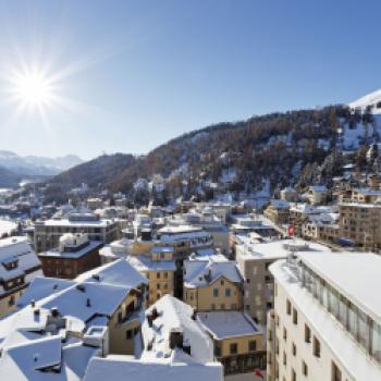 Champagner-Advent und eine Nacht geschenkt im Monopol in St. Moritz - (c) mk Salzburg