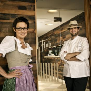 Ehrlich und authentisch. Wir machen was uns schmeckt. Auch Einheimische kommen zum Karten spielen und natürlich zum Essen. - (c) Jürgen Skarwan