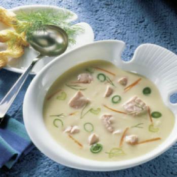 Gourmet Fischsuppe mit Lachs - (Wirths PR)