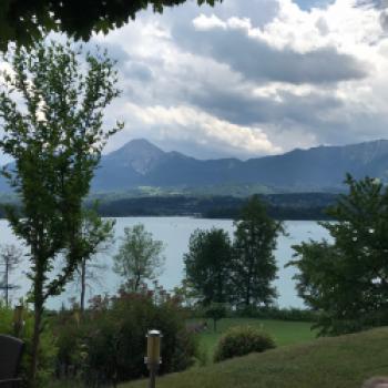 Stimmunsvoller Blick auf den Faaker See - (c) Eva-Maria Mayring