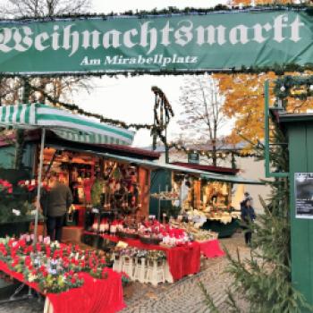 Salzburg ganz weihnachtlich im festlichen Glanz - Mozartkugeln und Salzburger Nockerln treffen auf Glühpunsch und Lebkuchen - (c) Gabi Dräger