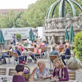 Karlsruhe – mmmhhhs für alle! - Karlsruher Wochenmärkte bieten viele Produkte aus der Region - (c) Karlsruhe Tourismus GmbH/Foto Düpper