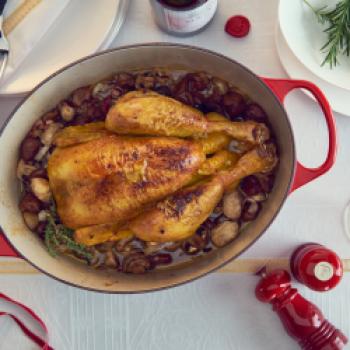 Der lukullische Höhepunkt des „Weihnachtsmenüs à la française“ - Festtagsbraten mit Maronen-Champignion-Beilage