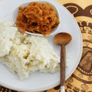 Südafrikas Nationalgericht „Chakalaka“: eine pikante Gemüsebeilage aus Zwiebeln, Knoblauch, Paprika, Karotten und Blumenkohl - (c) Südafrika Weininformation