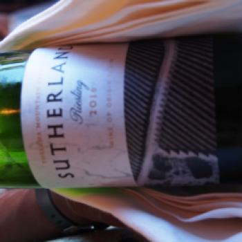 Als Weinbegleitung empfiehlt sich ein Südafrikanischer Weißwein, wie der Sutherland Riesling - (c) Jörg Bornmann