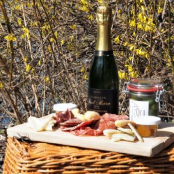 Der Frühling lockt zum Picknick, ab nach draußen mit dem neuen Picknick-Guide München - (c) Jörg Bornmann