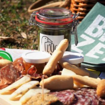 Der Frühling lockt zum Picknick, ab nach draußen mit dem neuen Picknick-Guide München - (c) Jörg Bornmann