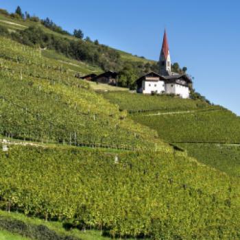 Schrambacher Kirchlein bei Feldthurns - Helmut Rier Tourismusverein Klausen