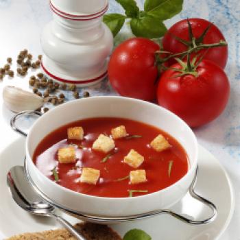 Tomatensuppe mit Croutons - <a href="https://www.genussfreak.de/tomatensuppe-mit-croutons" target="_blank">zum Rezept</a> - (c) Wirths PR