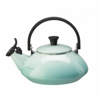 Le Creuset Wasserkessel Zen, cool mint, 74,95 €