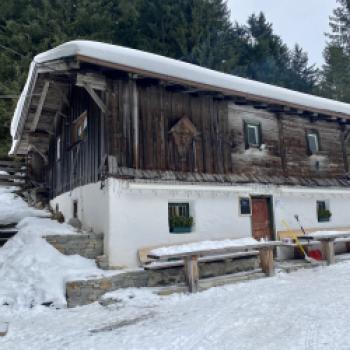 Tausend Jahre alte Tschangelair Alm im Tiroler Stubaital bietet Forelle und Kaiserschmarrn - (c) Gabi Dräger