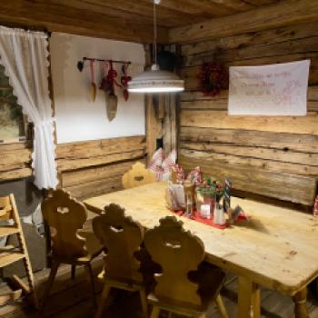 Tausend Jahre alte Tschangelair Alm im Tiroler Stubaital bietet Forelle und Kaiserschmarrn - (c) Gabi Dräger