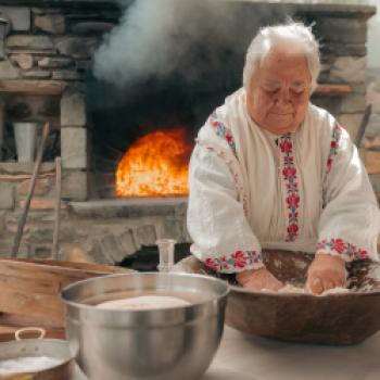 Aktiv mit dabei sein, wenn griechisches Brot gebacken wird - (c) Hotel Kinsterna