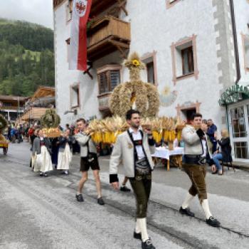 Griaß enk zum Erntedankfest - Ein Fest für die Ähre - Erntedankfest in Neustift im Stubaital - (c) Gabi Dräger