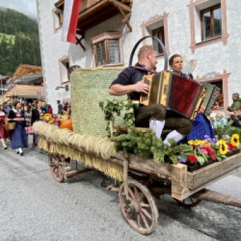 Griaß enk zum Erntedankfest - Ein Fest für die Ähre - Erntedankfest in Neustift im Stubaital - (c) Gabi Dräger