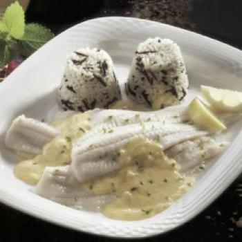 Schollenfilet in Schnittlauchsauce <a href="https://www.genussfreak.de/schollenfilet-schnittlauchsauce" target="_blank">(zum Rezept.....)</a> - (c) Wirths PR