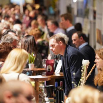 Die Vinessio Weinmesse München ist endlich wieder da. Am 4. Und 5. März 2023 lockt sie Weinliebhaber in die Zenith-Kulturhalle - (c) Vinessio