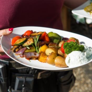 Konstanzer Wirtekreis - vegetarisches Hoernle-Essen mit Gemüse - (c) MTK/ChrisDanneffel