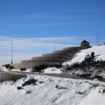 Monumentale Gedenkstätte für die Gefallenen des Ersten Weltkriegs am Monte Grappa - (c) Gabi Vögele