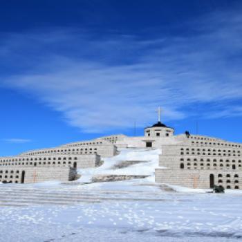 Monumentale Gedenkstätte für die Gefallenen des Ersten Weltkriegs am Monte Grappa - (c) Gabi Vögele