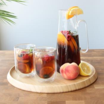 Sangria - der spanische Klassiker - <a href="https://www.genussfreak.de/sangria" target="_blank">zum Rezept</a> - (c) Bredemeijer