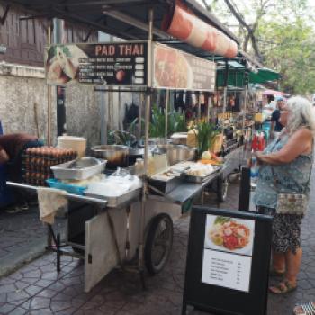 Garküchen gehören zu einem Bangkok Besuch - (c) Sabine Ludwig