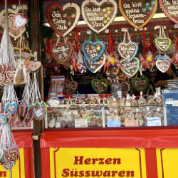 Oktoberfest 2023 – das Bier fließt und Dirndl und Lederhose dominieren die Wiesn - (c) Gabi Dräger