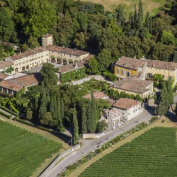 „Wein und Theater: Eine Wander-Aufführung zwischen den Reben“ bei bei Serego Alighieri - (c) Masi Wine Experience